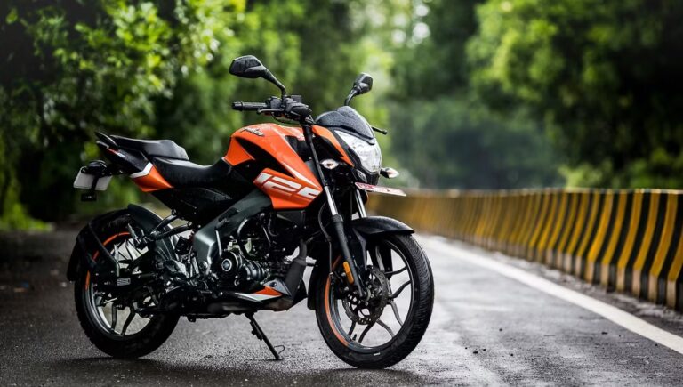 Bajaj Pulsar NS125 Review 2025: Stylish Design, Powerful 124cc Engine, Top Speed 103 kmph and Price Rs 1,17,823