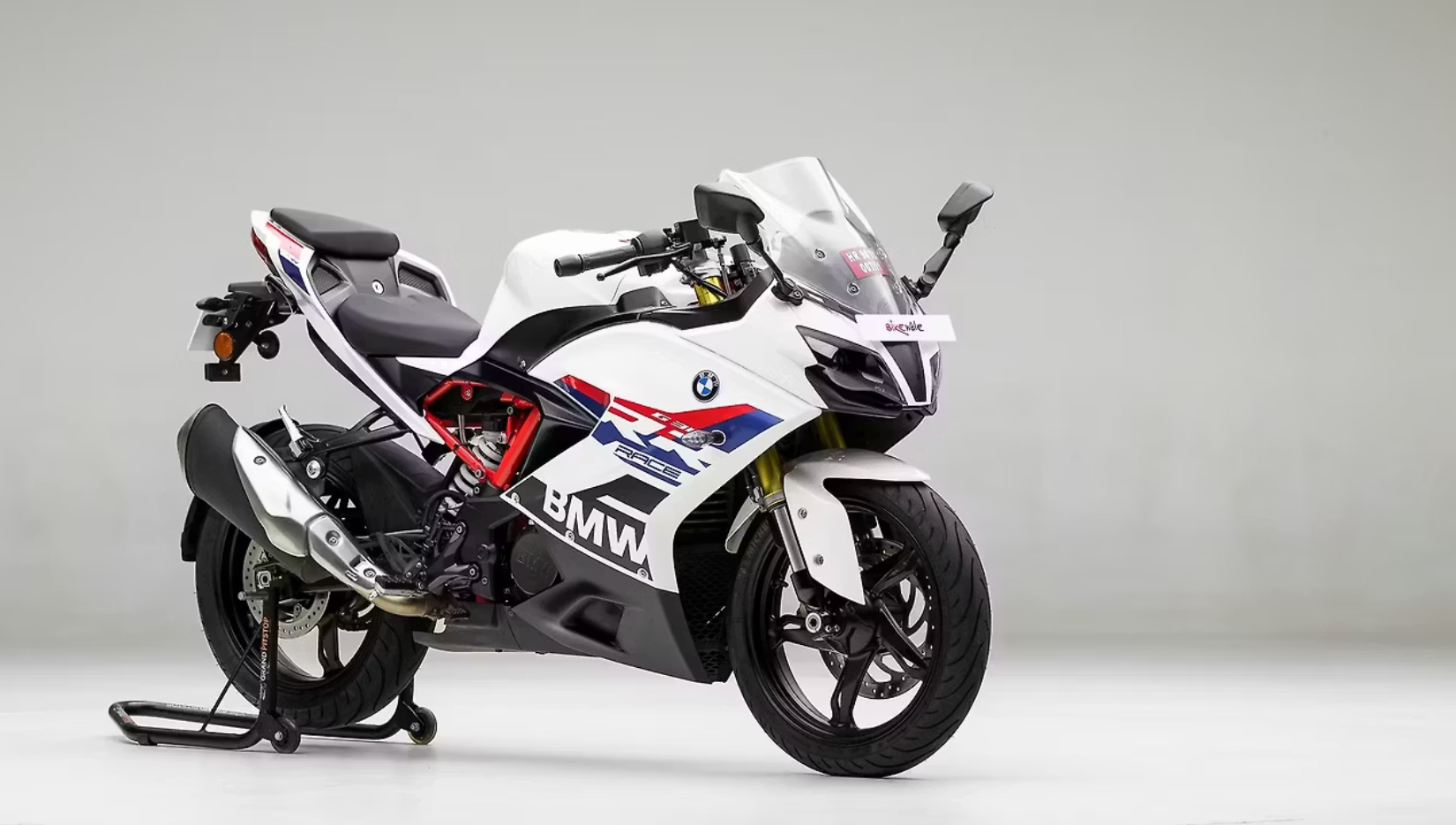 BMW G310 RR 2025 Review: 33.5 BHP Power, Sleek Design and Price in India