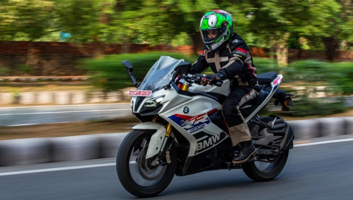 BMW G310 RR 2025 Price, Features and Full Review A True Racing Machine Under Rs3 Lakh