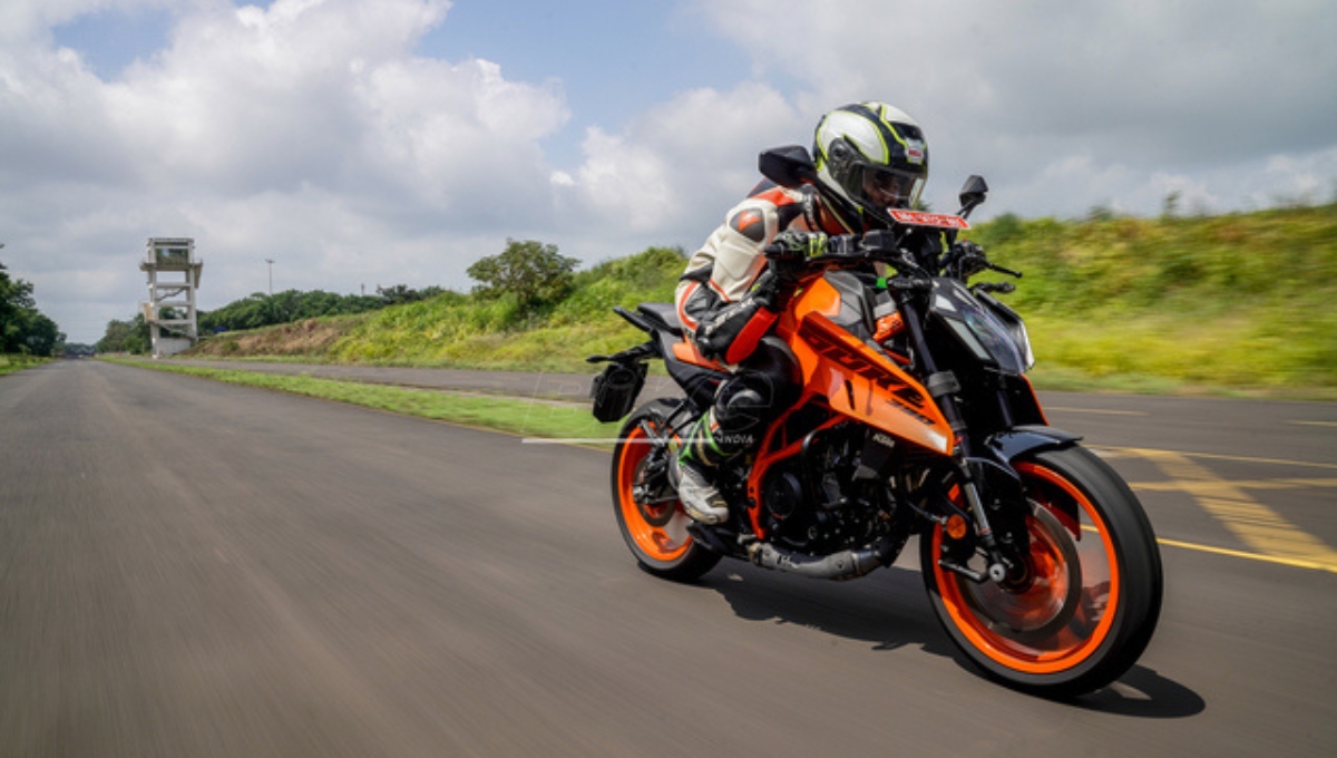 KTM 390 Duke 2025: The Street King That Redefines Power and Style KTM 390 Duke 2025: The Street King That Redefines Power and Style