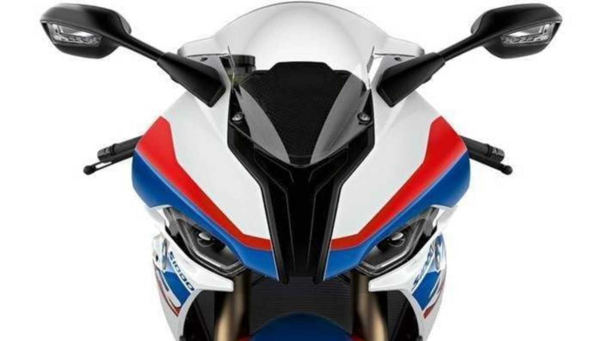 BMW S1000RR Full Review: 206 BHP Beast Machine, Features, Performance and Expected Price Reveal BMW S1000RR Full Review: 206 BHP Beast Machine, Features, Performance and Expected Price Reveal